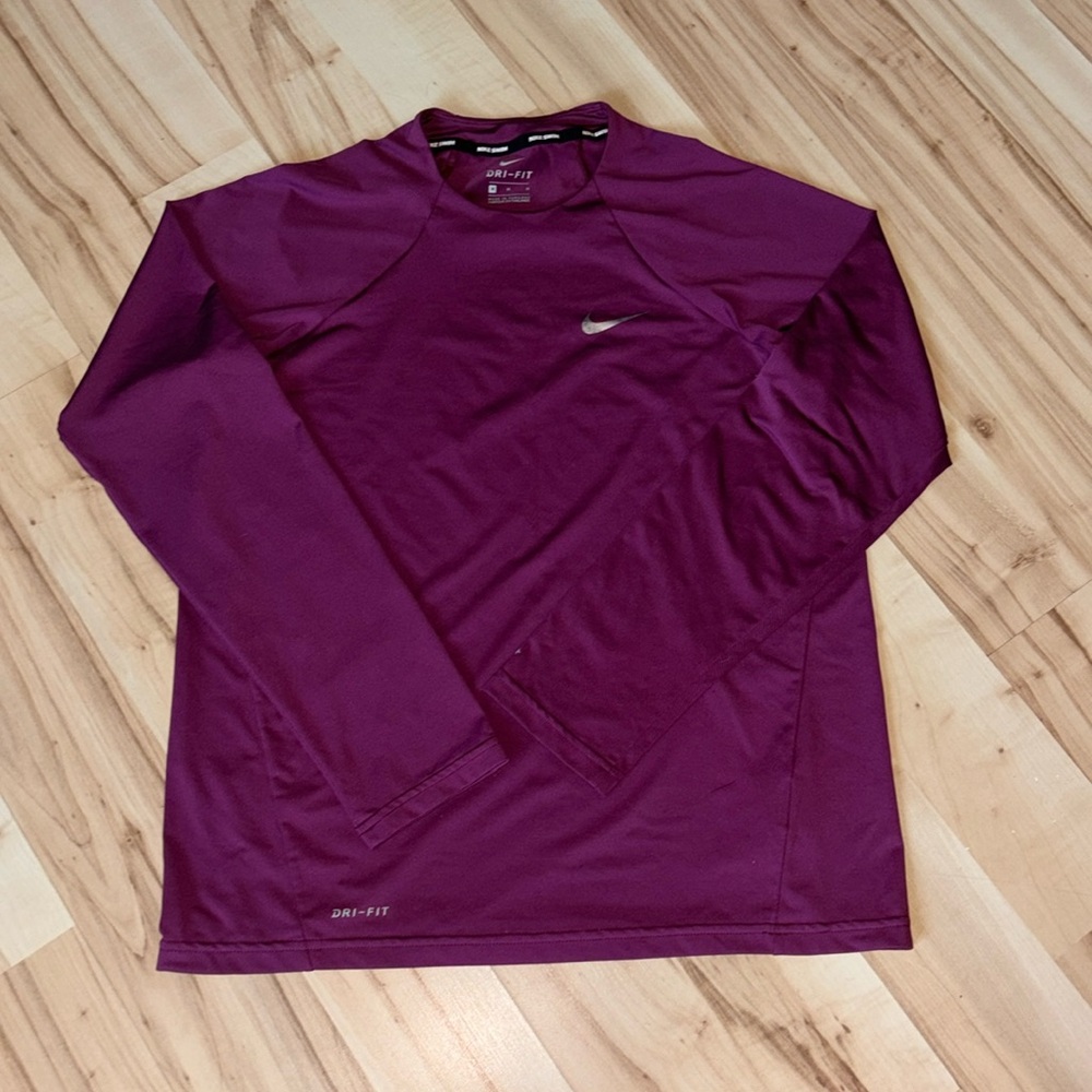Nike Women's Essential Hydroguard Swimming Top
